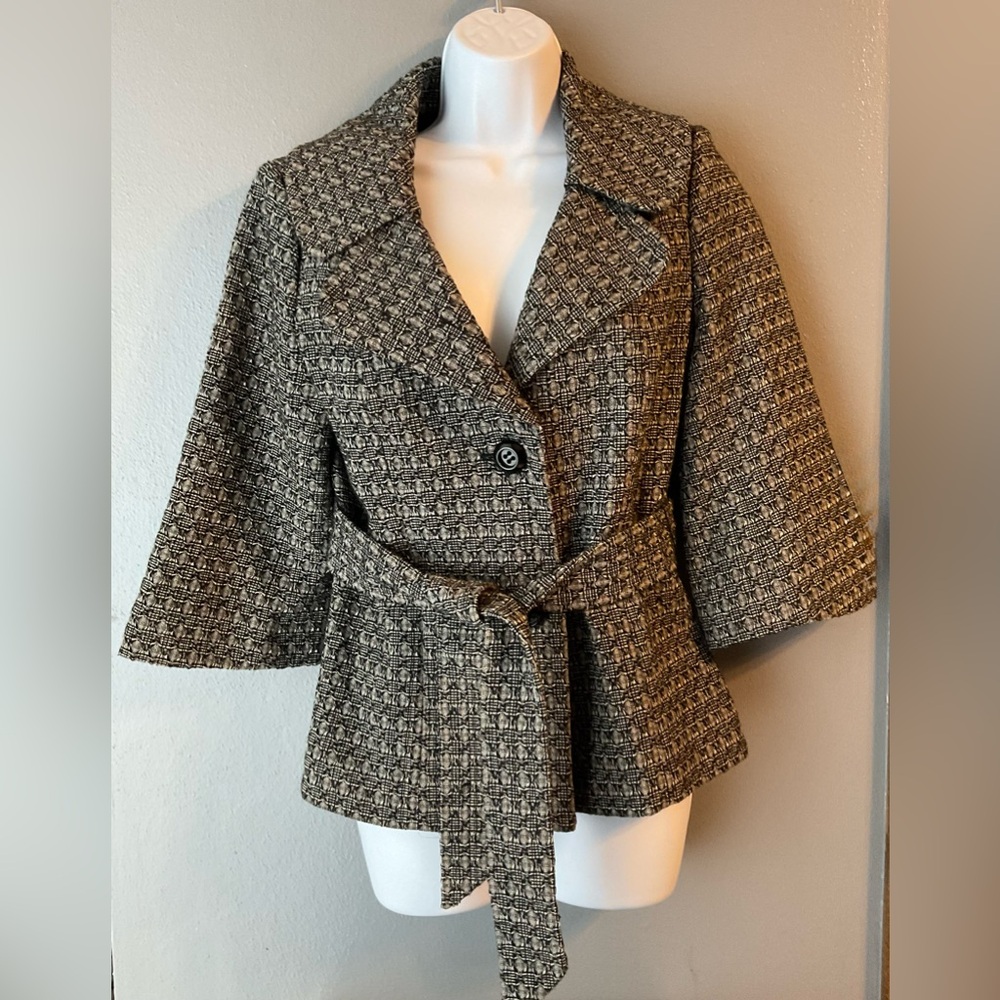 Classiques entier Single breasted wool blend jacket w/tie belt small p 18” L 23”